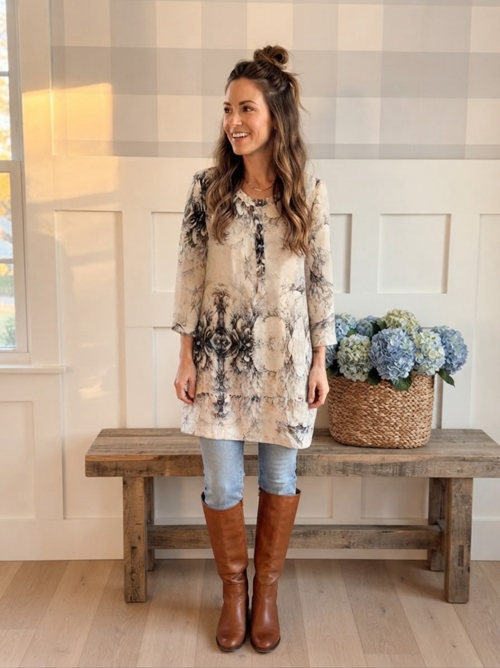 Women's Cream & Black Patterned Tunic Top - Casual Pullover Medium